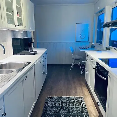 Villa With Sauna In The Arctic Caribbean, *