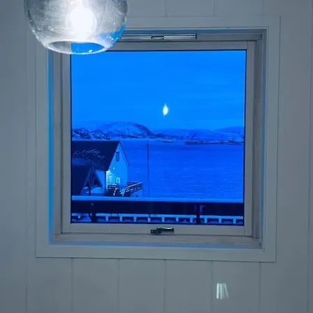 With Sauna In The Arctic Caribbean, Villa