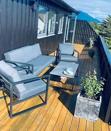 Villa With Sauna In The Arctic Caribbean, *
