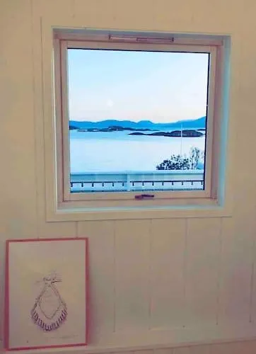 Villa With Sauna In The Arctic Caribbean, *